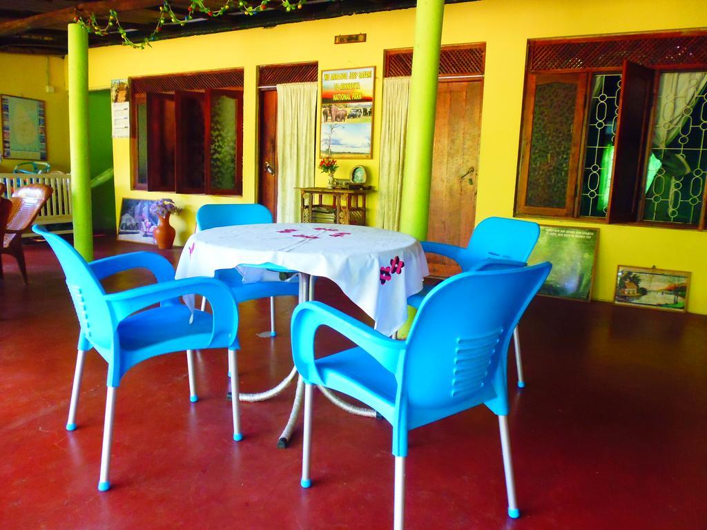 The Nilmini Lodge Сигирия Екстериор снимка
