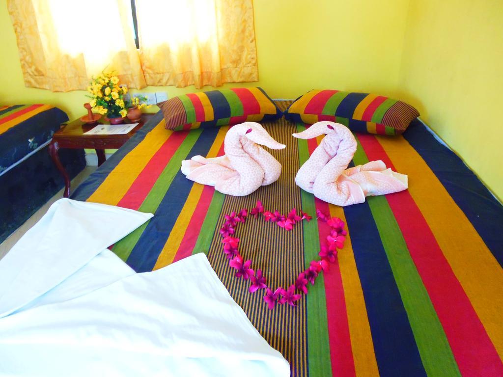 The Nilmini Lodge Сигирия Стая снимка