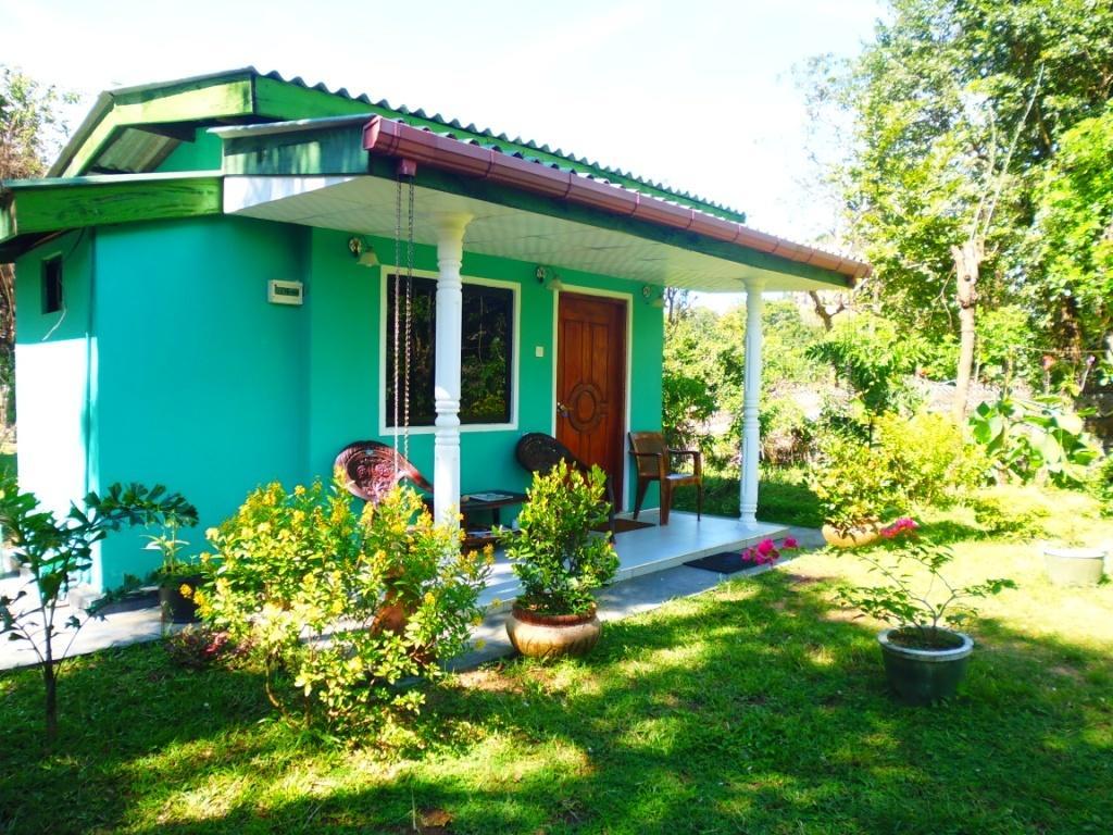 The Nilmini Lodge Сигирия Екстериор снимка