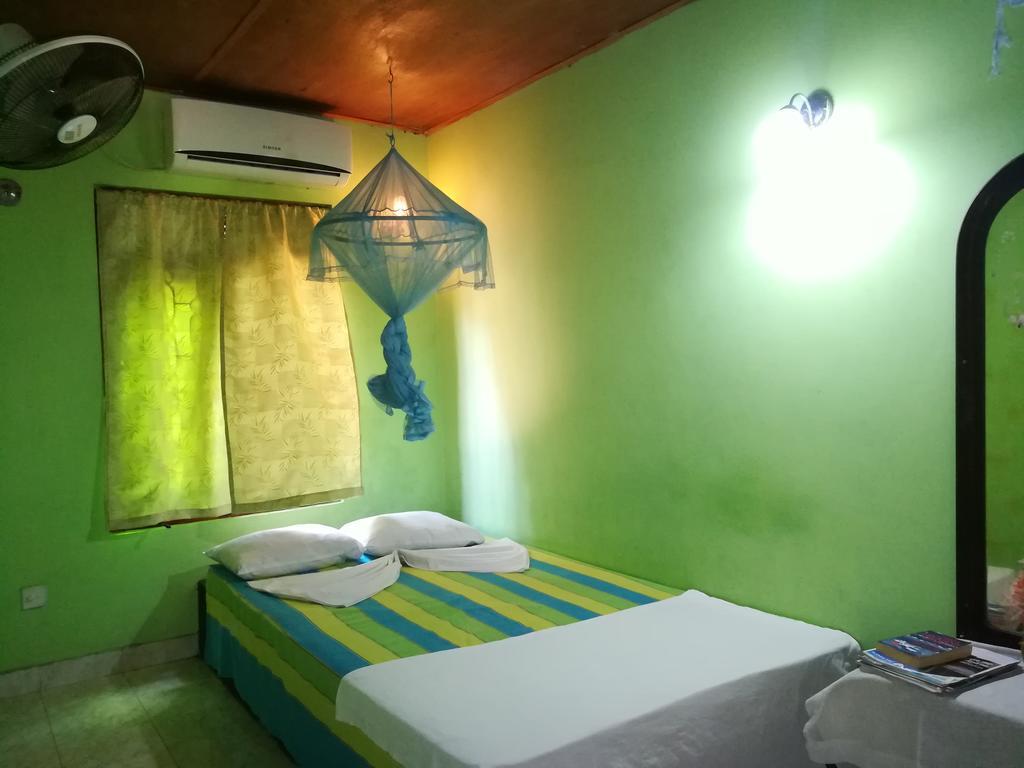 The Nilmini Lodge Сигирия Екстериор снимка