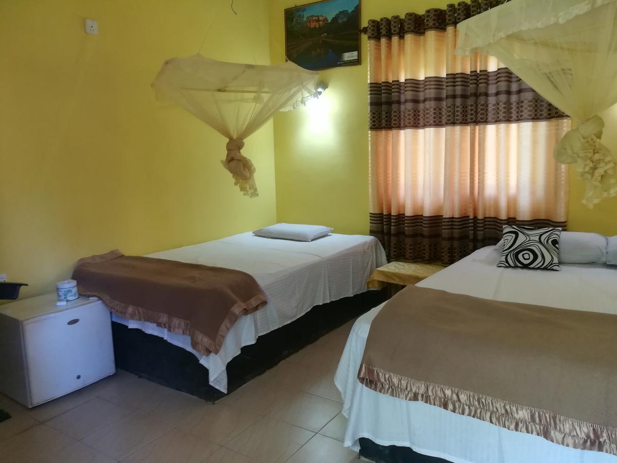 The Nilmini Lodge Сигирия Екстериор снимка
