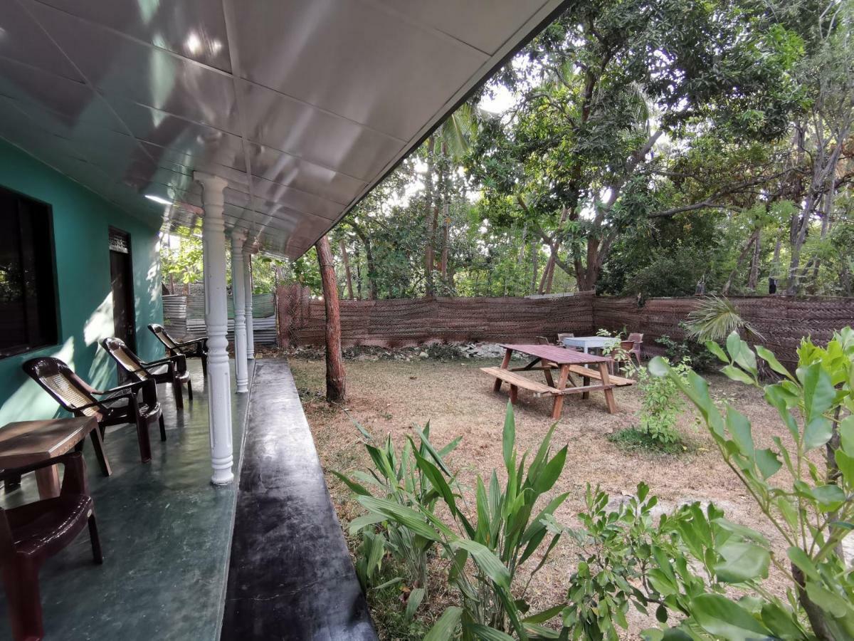 The Nilmini Lodge Сигирия Екстериор снимка
